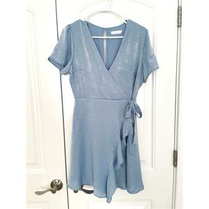 Blue v neck short sleeve wrapped dress